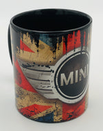 Lade das Bild in den Galerie-Viewer, Vintage Becher Mini Cooper
