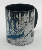 Lade das Bild in den Galerie-Viewer, Vintage Becher NY Yankees
