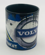 Lade das Bild in den Galerie-Viewer, Vintage Becher Volvo Schwedenkreuz
